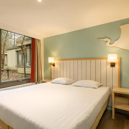 Center Parcs Les Hauts De Bruyeres Chaumont-sur-Tharonne Exterior foto